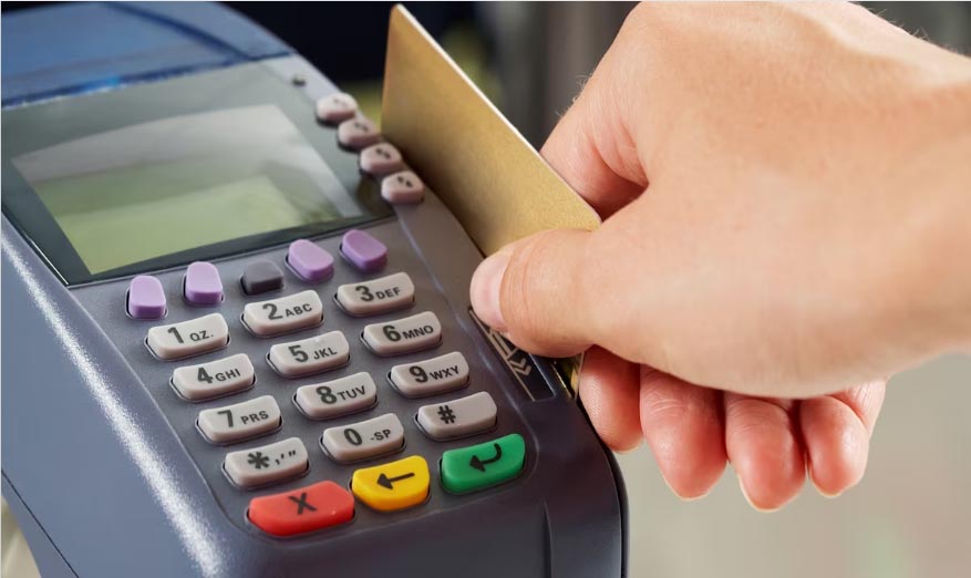 Buscan regular el uso de las tarjetas de crédito y débito en Río Negro