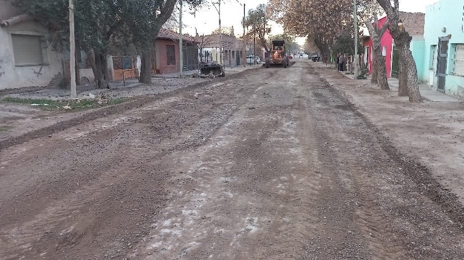 Comenzó el mantenimiento de calles en el barrio Matadero