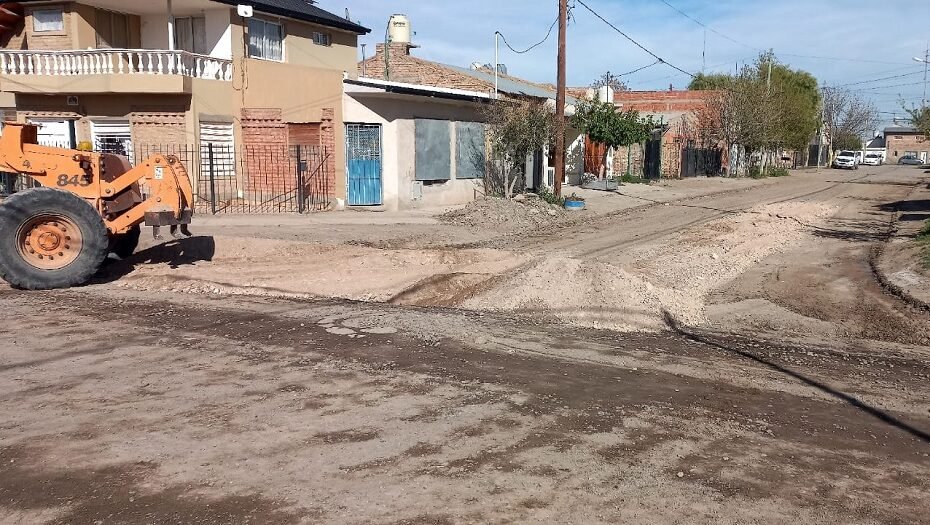 Reparación de calles y badenes en barrio Patagonia