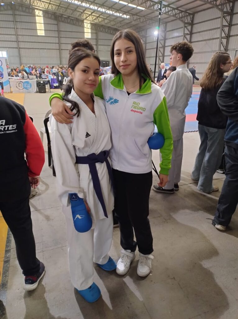 Alumnas de la Escuela Municipal de Karate con destacada actuación en los Juegos Evita