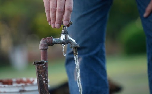 Se multaron a 92 vecinos por derrochar el agua