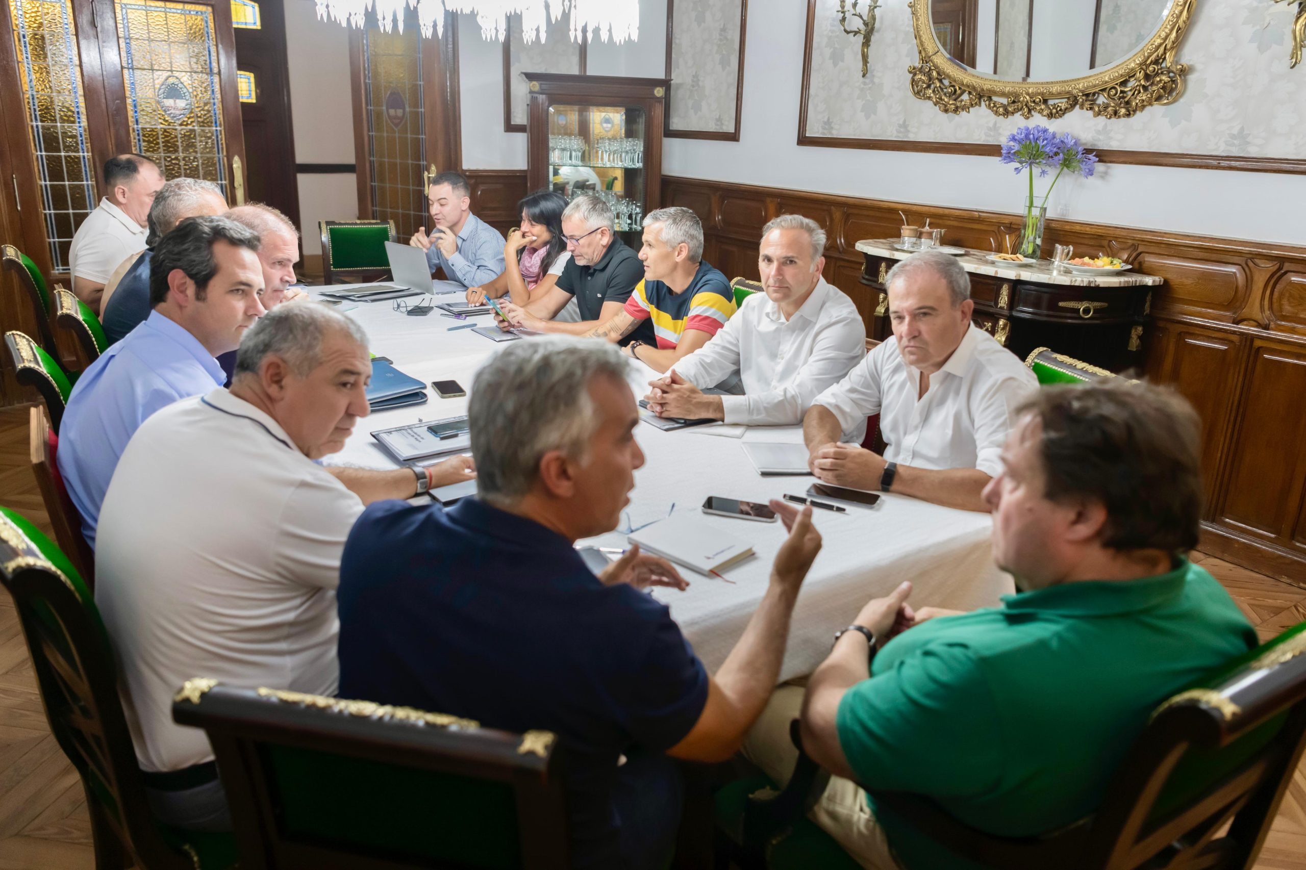 Weretilneck encabezó una reunión de Gabinete con eje en la generación de proyectos estratégicos