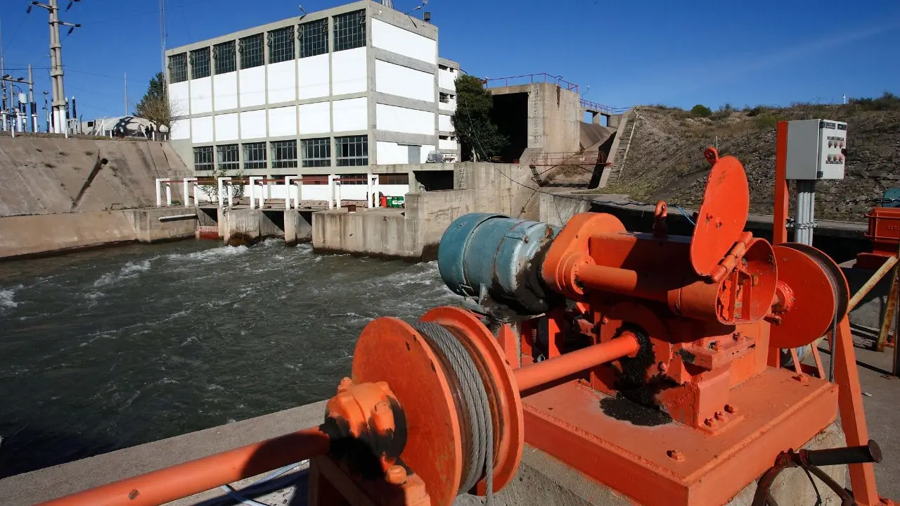 Weretilneck se planta con hidroeléctricas y pide manejo compartido a Nación
