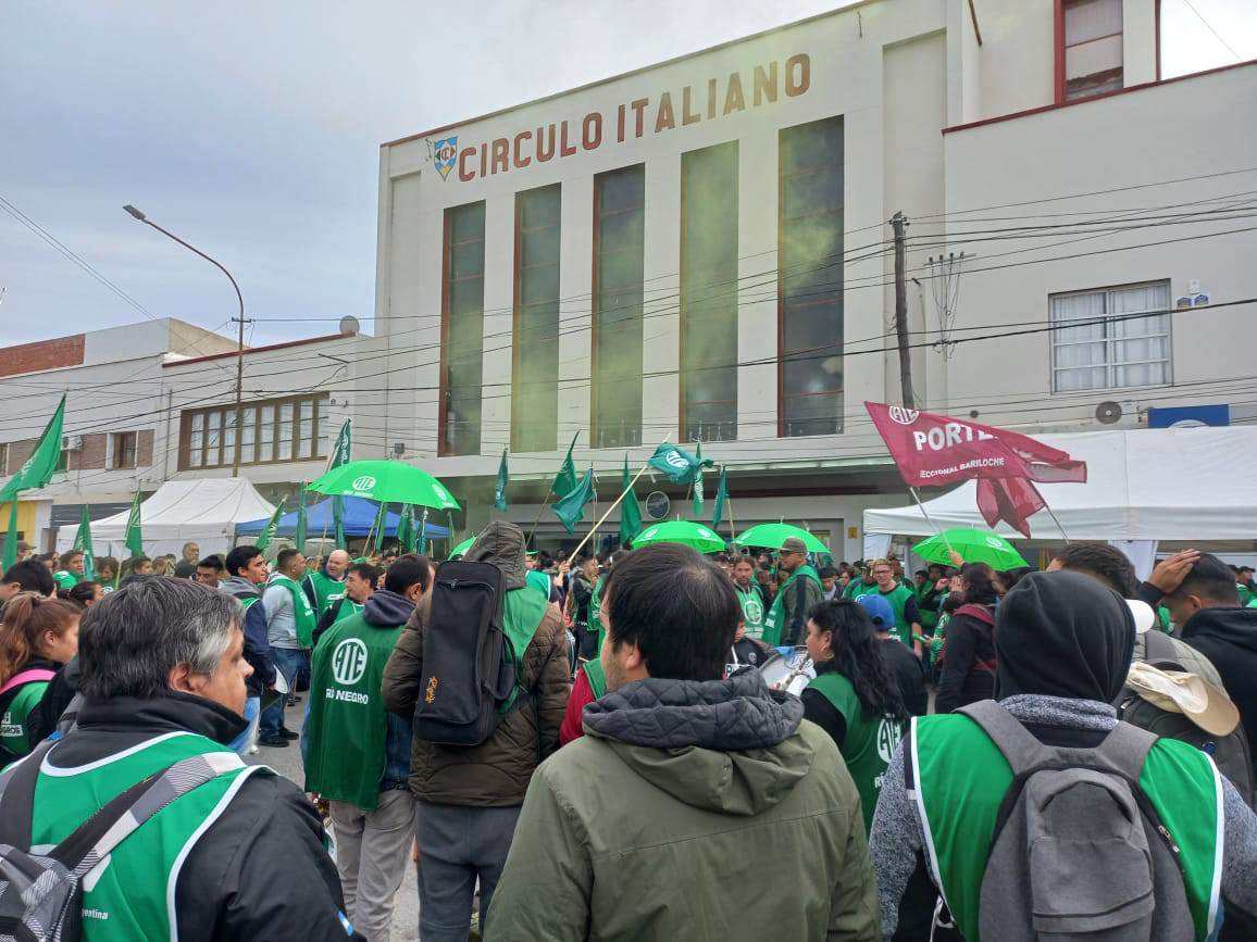 ATE: Olla popular el Día del Trabajador y paro en el mes de mayo