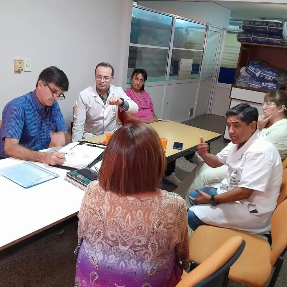 Acevedo y Paillapi se reunieron con el Director del Hospital reginense