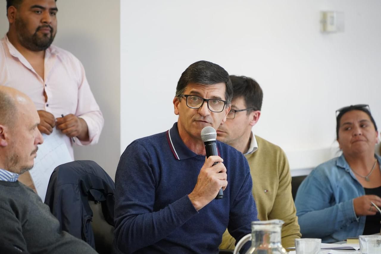 Javier Acevedo celebra la sanción de la Ley de Boleta Única de Papel y llama al debate provincial