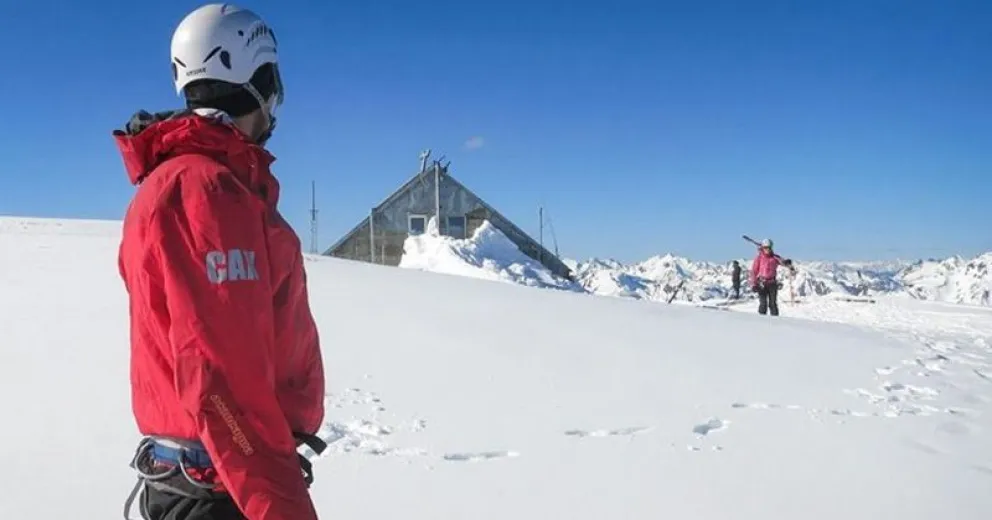 Avalancha en el cerro López: confirman que son tres las personas atrapadas