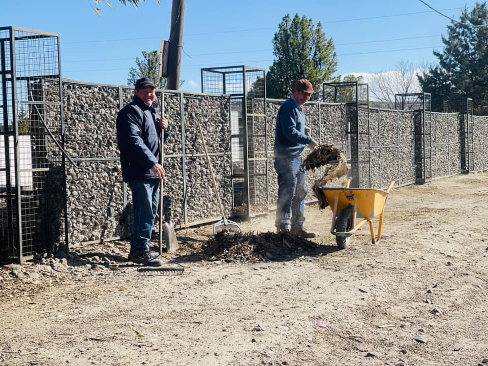 Siguen las mejoras en el cementerio de Huergo