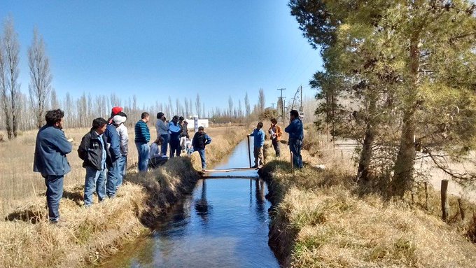 Taller de INTA: sobre aforo y estimación de láminas en riego gravitacional