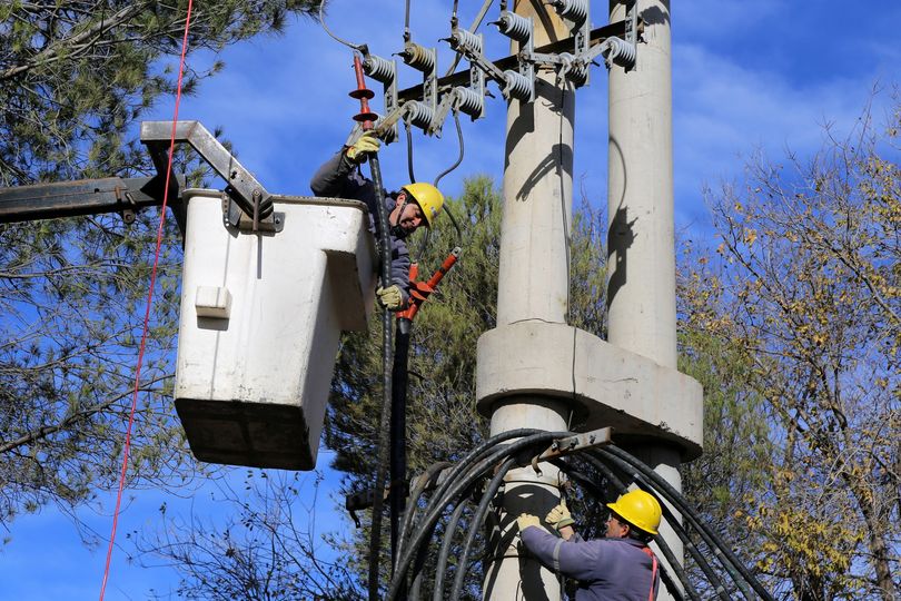 Anuncian cortes programados para el finde en Regina y Fernández Oro