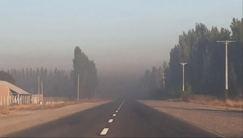 Heladas y humo en la región: a cuánto llegó el termómetro en la madrugada