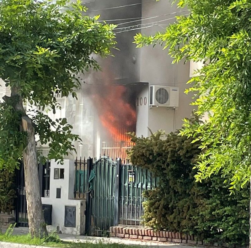 Cuál es el estado de hombre rescatado de un incendio en Regina