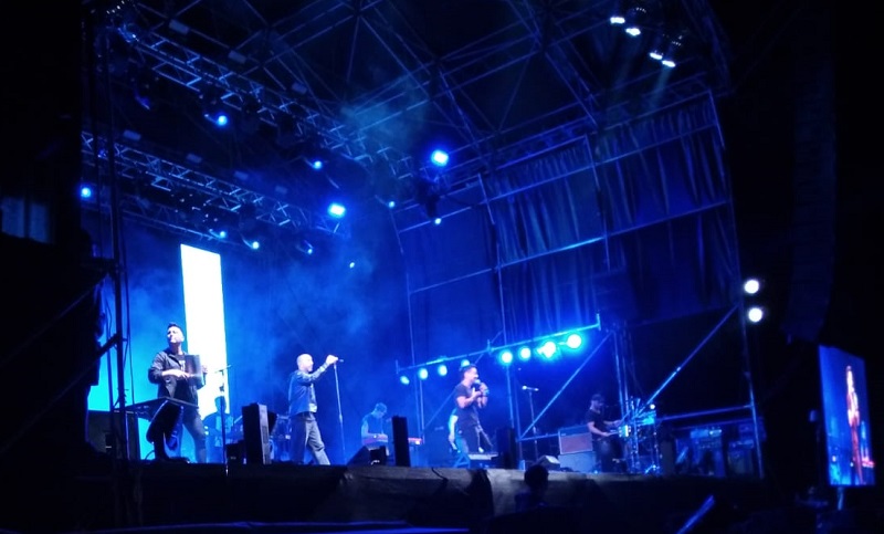 La Konga hizo cantar y bailar a todos en la segunda noche de celebración